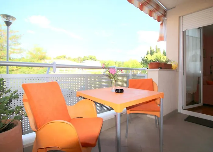 Vojka In Center Lägenhet Poreč